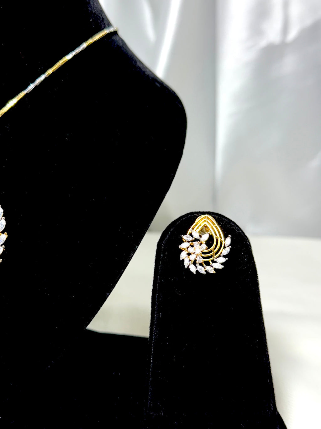 Almond Curved Pendant With Chain and Earrings