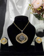 Jalebi Design Spiral Pendant with Chain