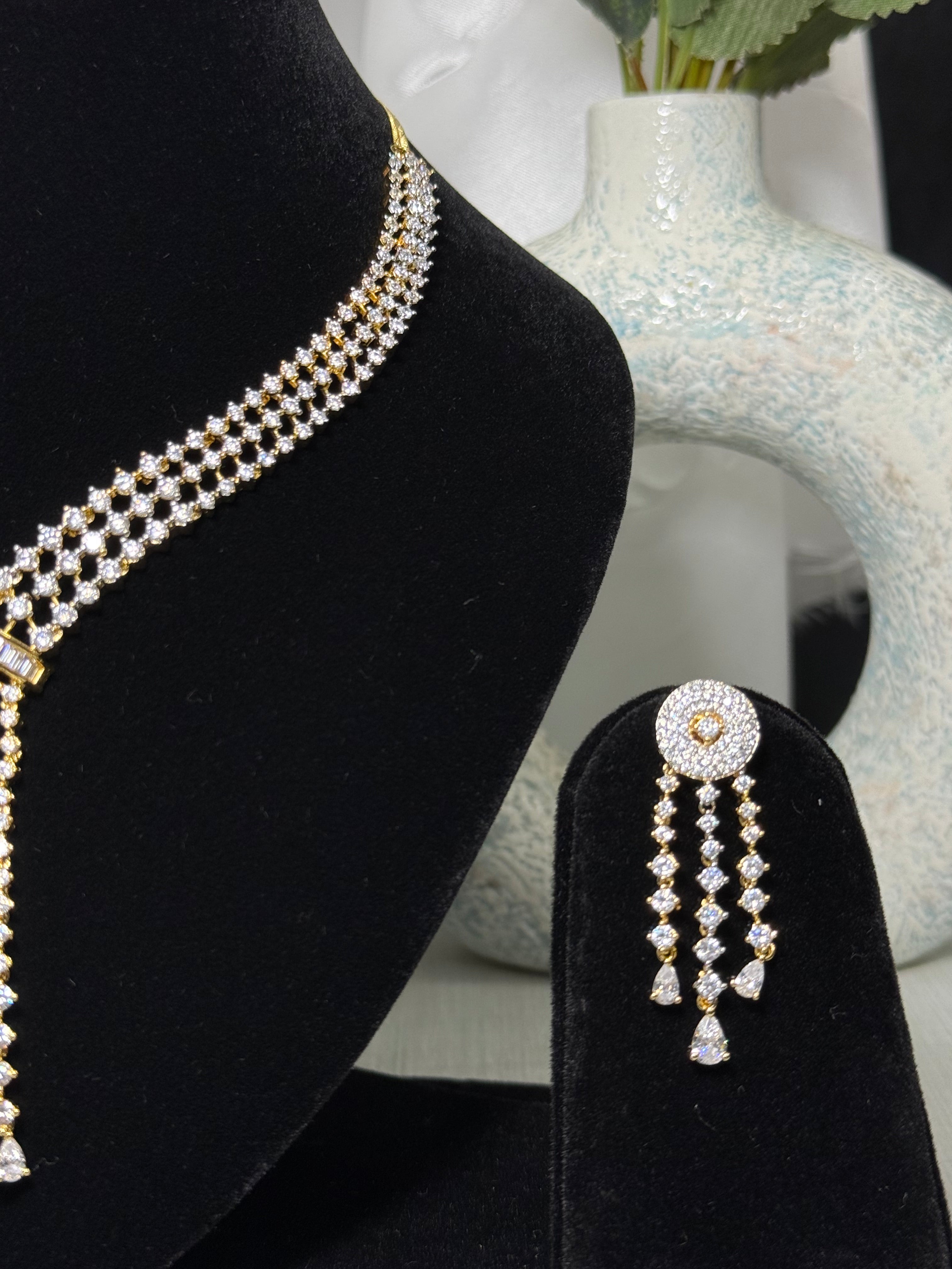 Golden Knot Dual-Tone Zircon Necklace Set