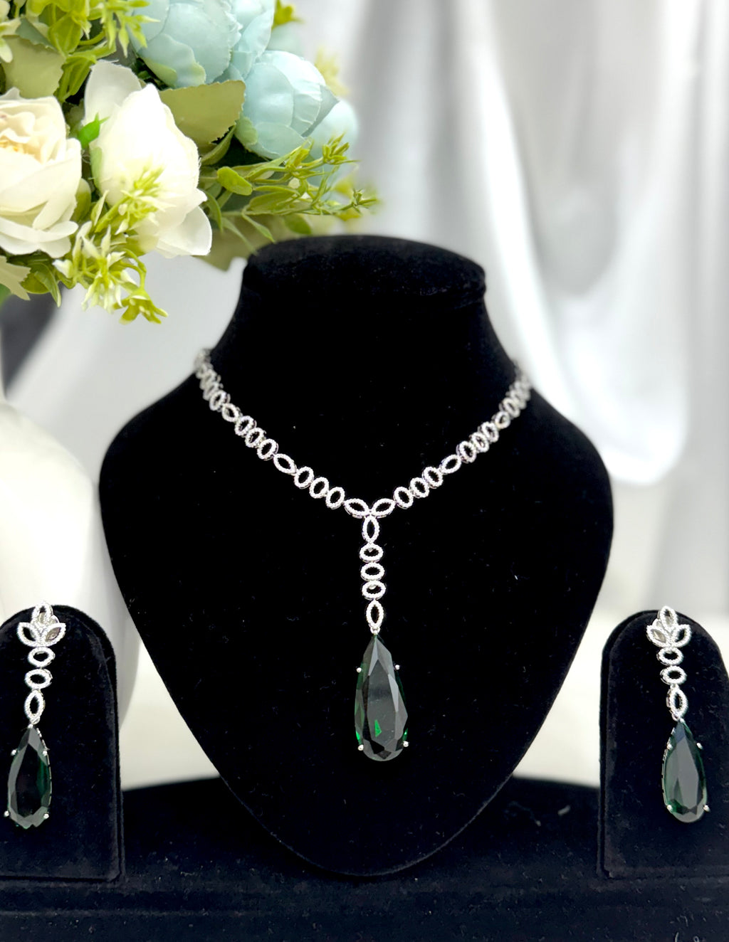 Emerald Green Teardrop AD Necklace Set with Earrings