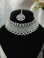 Emerald Rani Choker Jewellery Set with Maang Tikka