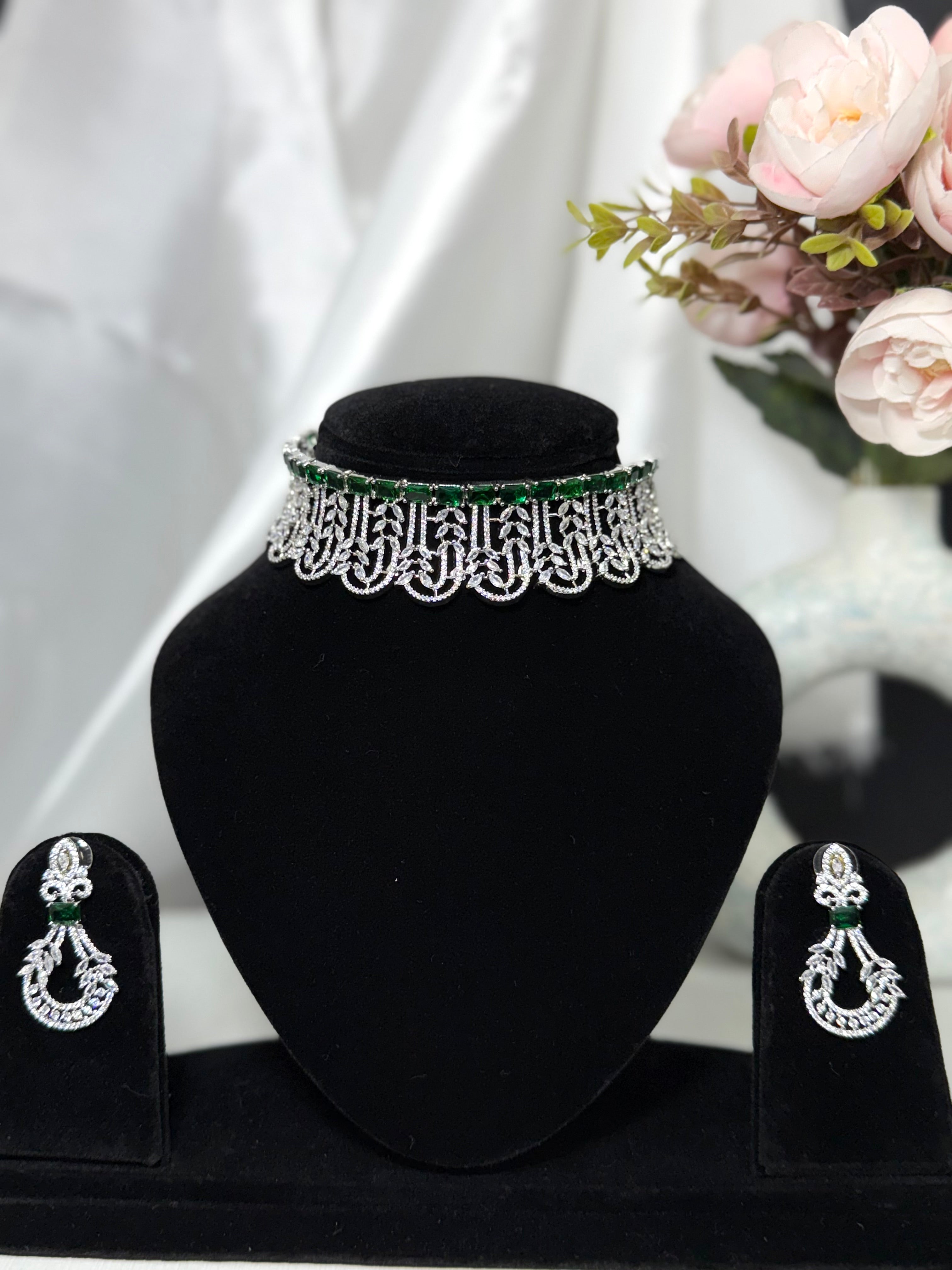 Emerald Riwaayat Choker Set