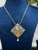 Floral Lattice Drop Pendant Set With Chain and Earrings