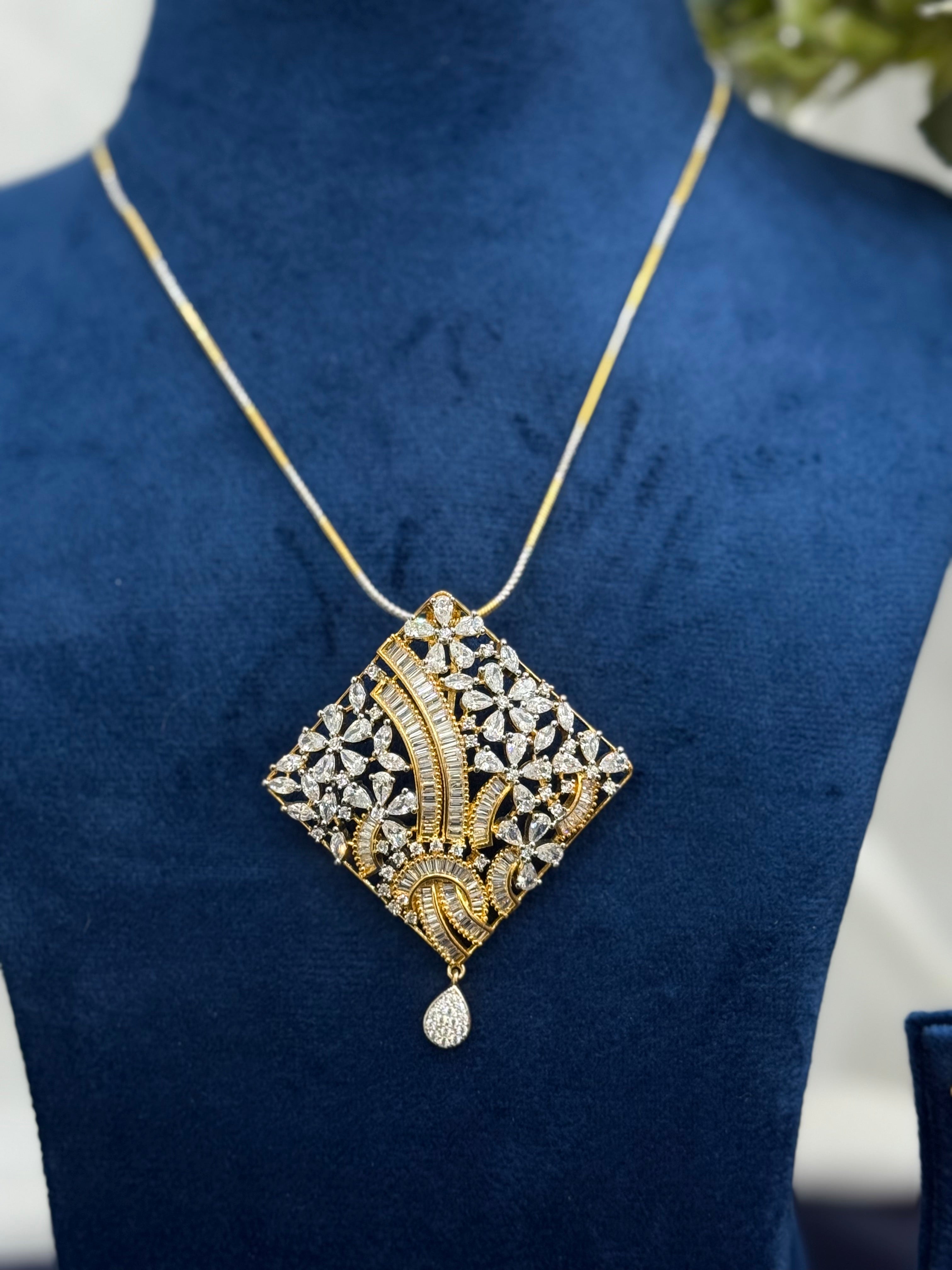 Floral Lattice Drop Pendant Set With Chain and Earrings