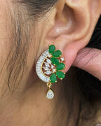 Green Petal Pendant With Chain and Earrings