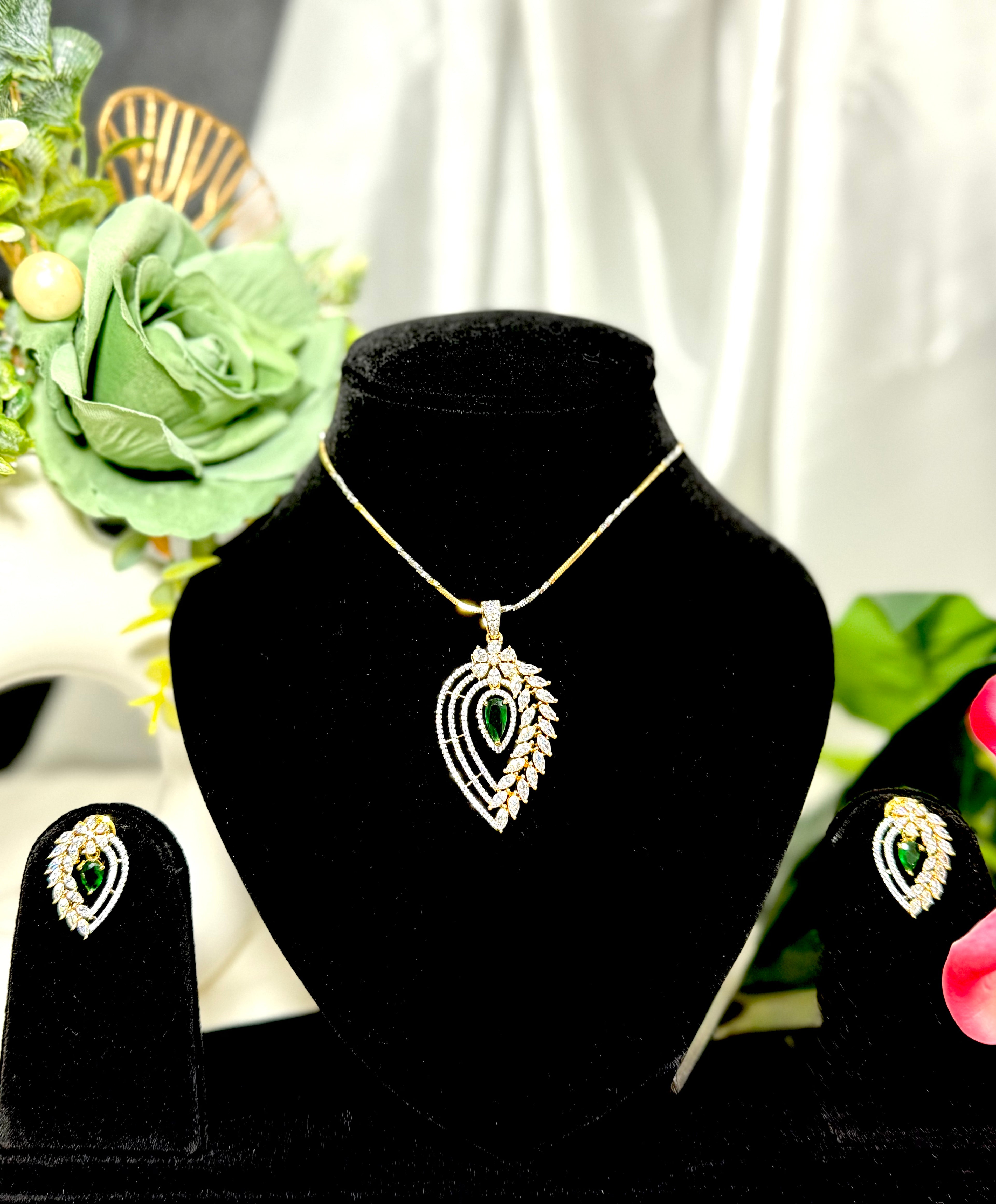 Green Teardrop Pendant With Chain and Earrings