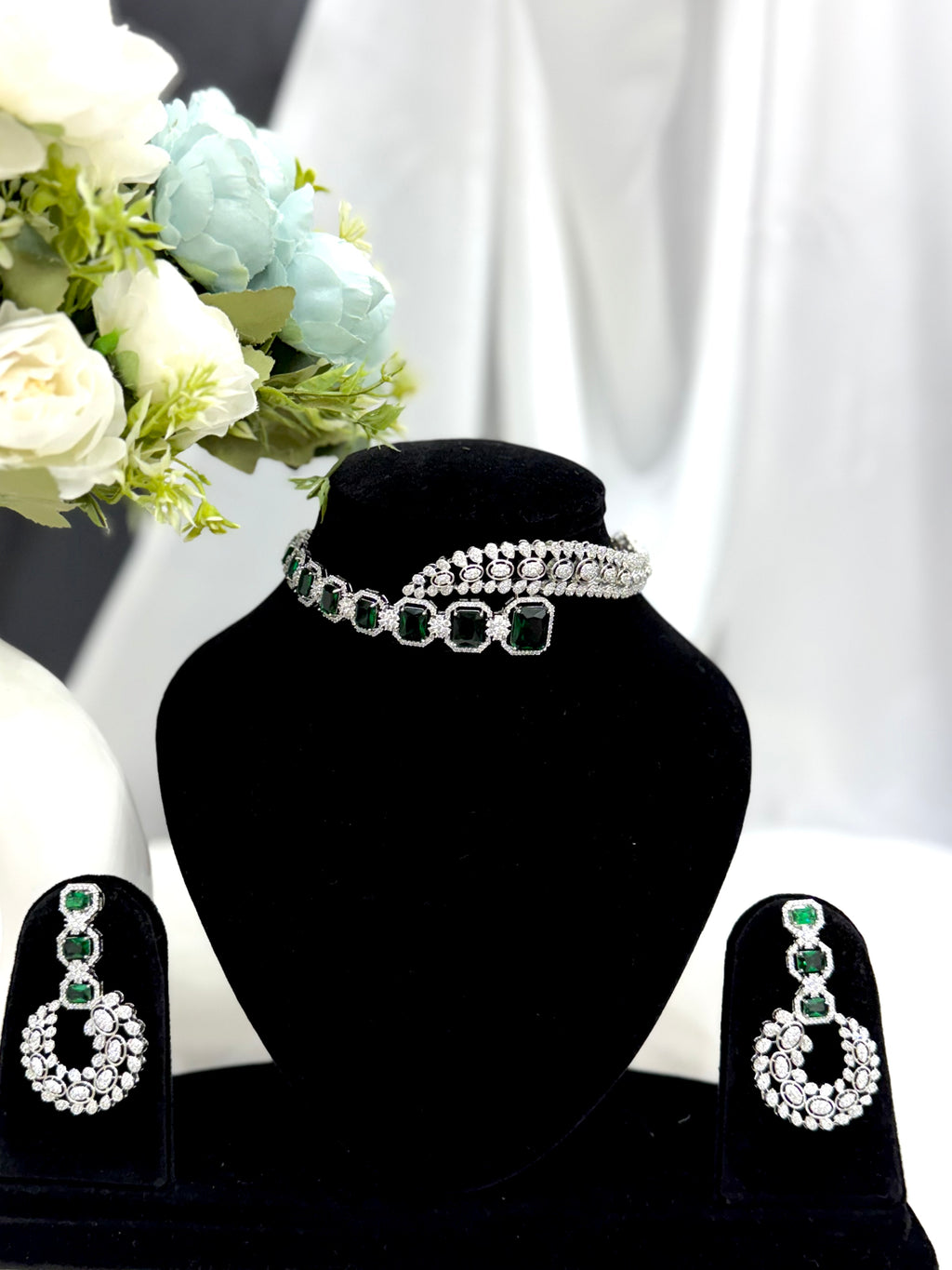 Maharani Emerald Green Stone Double-Layer Choker Set with Earrings