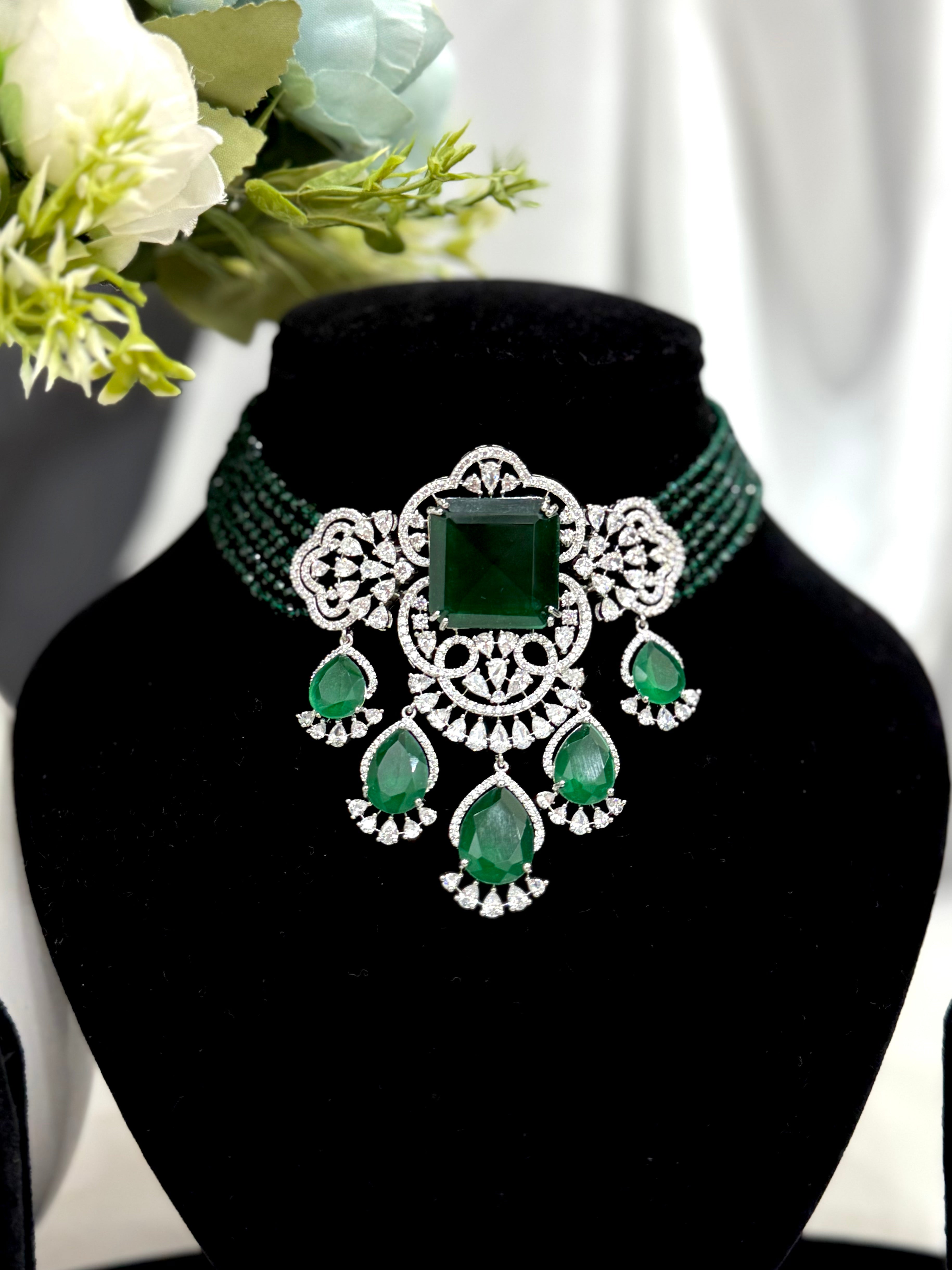 Maharani Vanika Beaded Choker Set