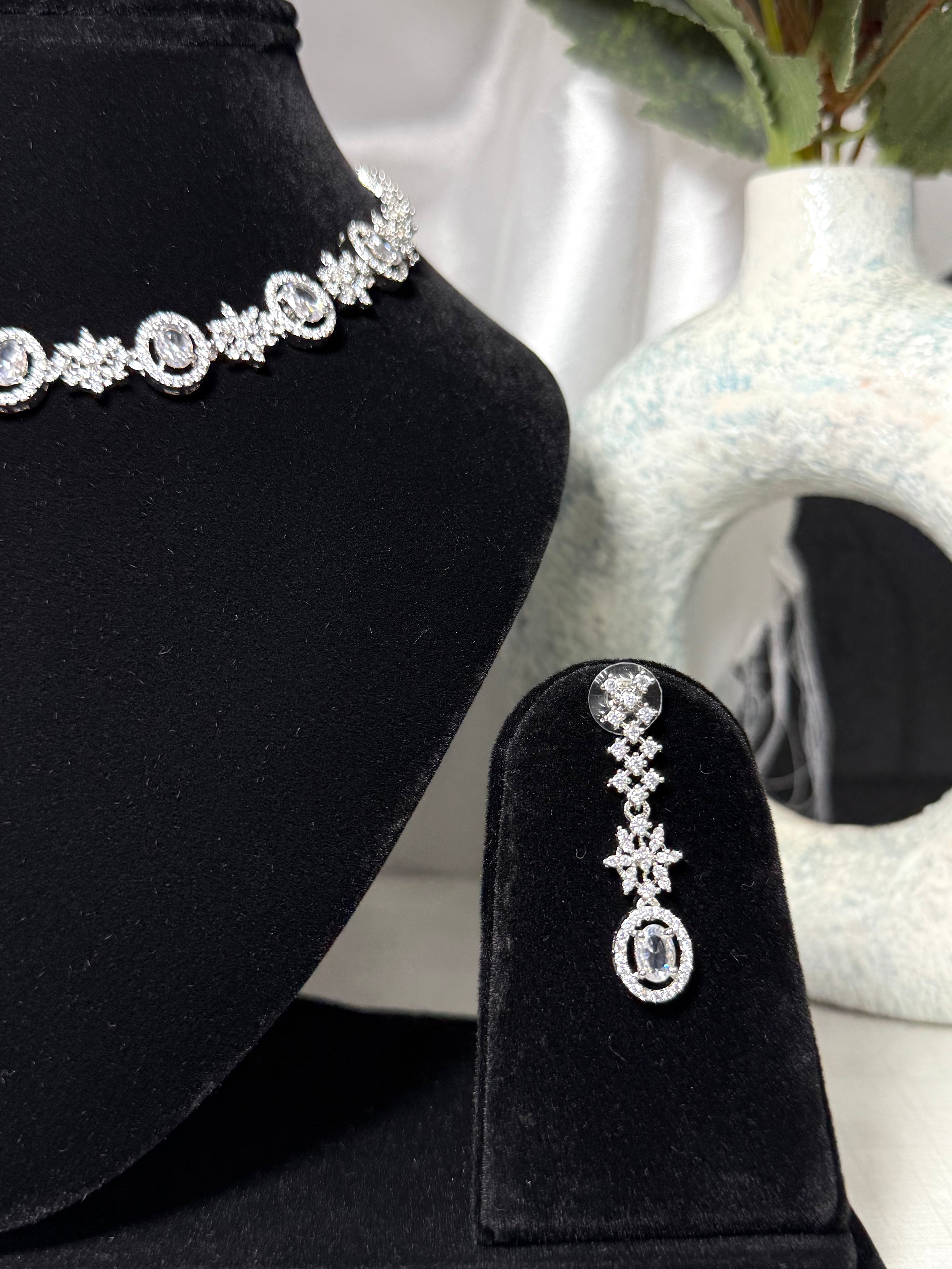 Moonline American Diamond Choker Set