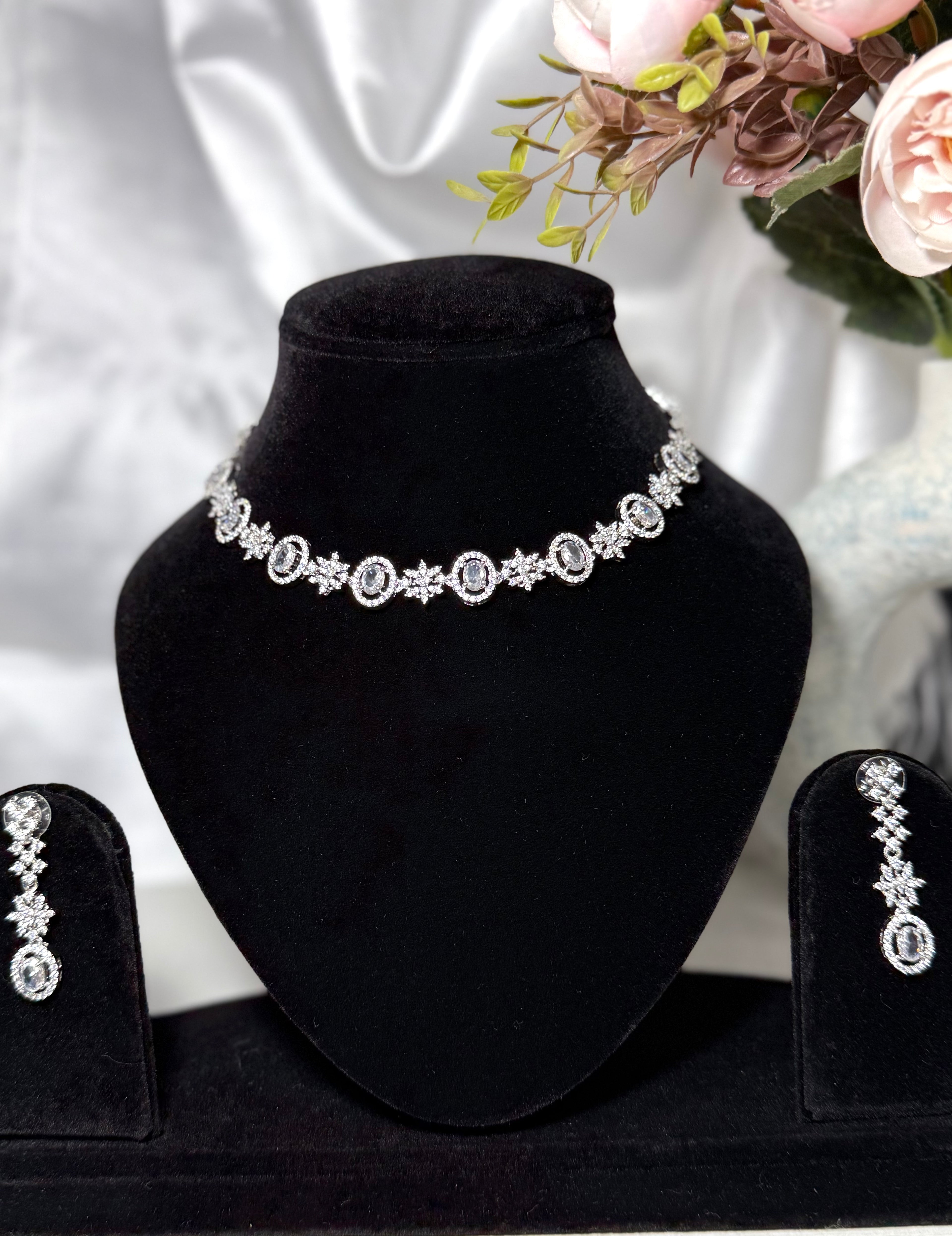 Moonline American Diamond Choker Set