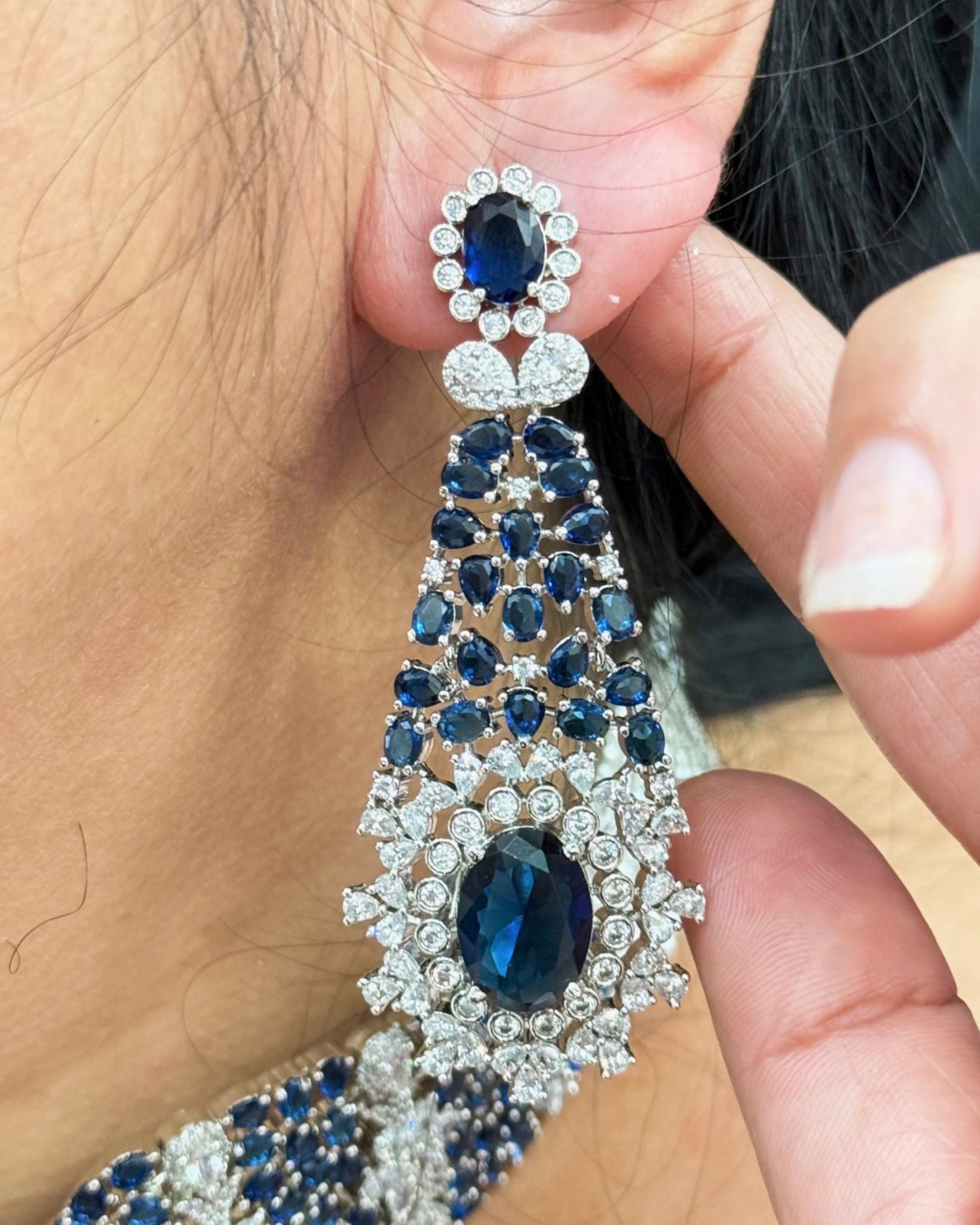 Sapphire Maharani Silver-Toned Choker Set