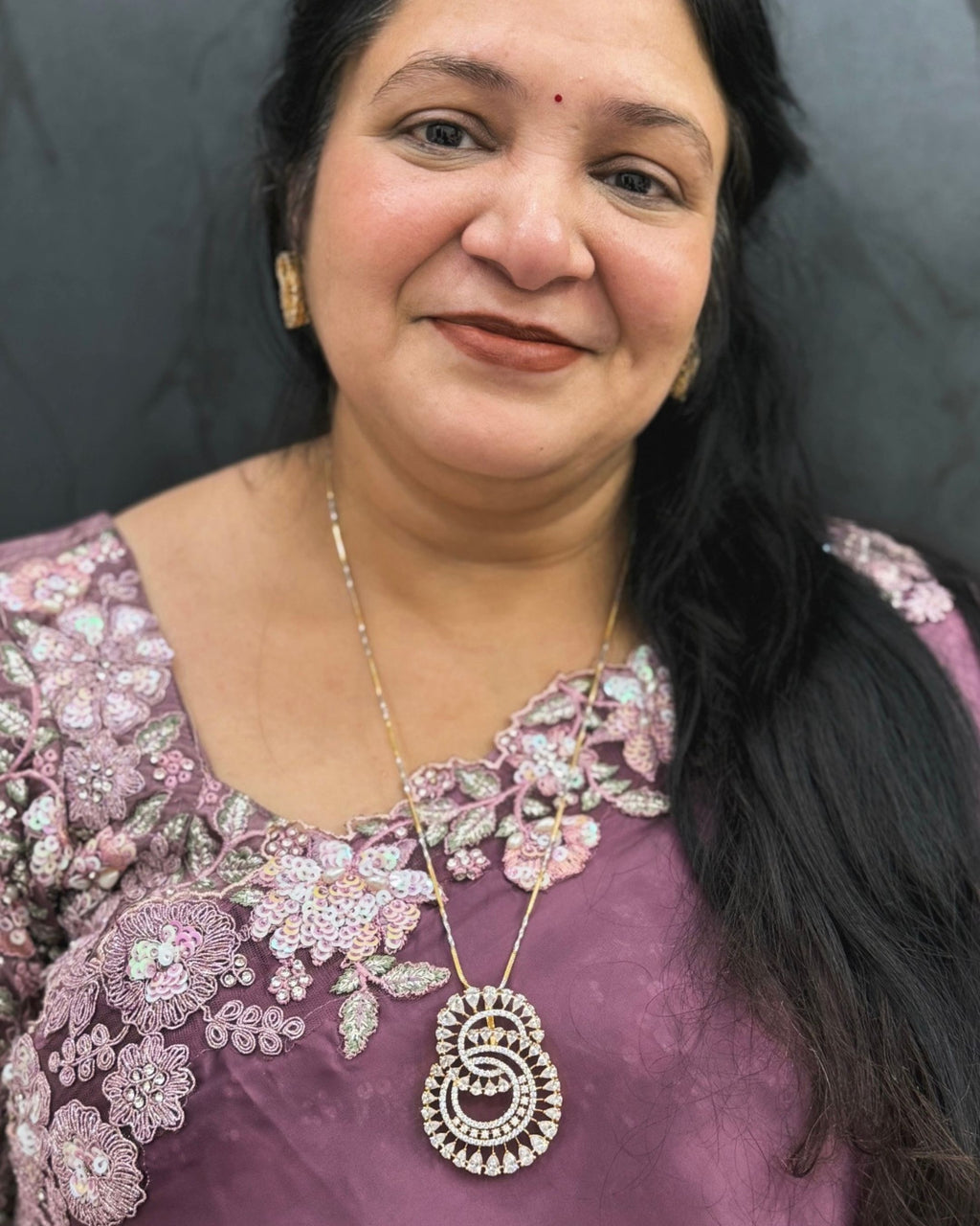 Spiral S-Shaped Pendant With Chain and Earrings