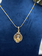 Twirl Frame Ginni Pendant Set With Chain and Earrings